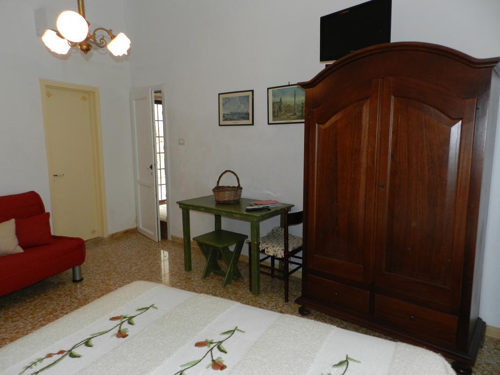 Casa Corte Con Terrazza Taviano  Luaran gambar