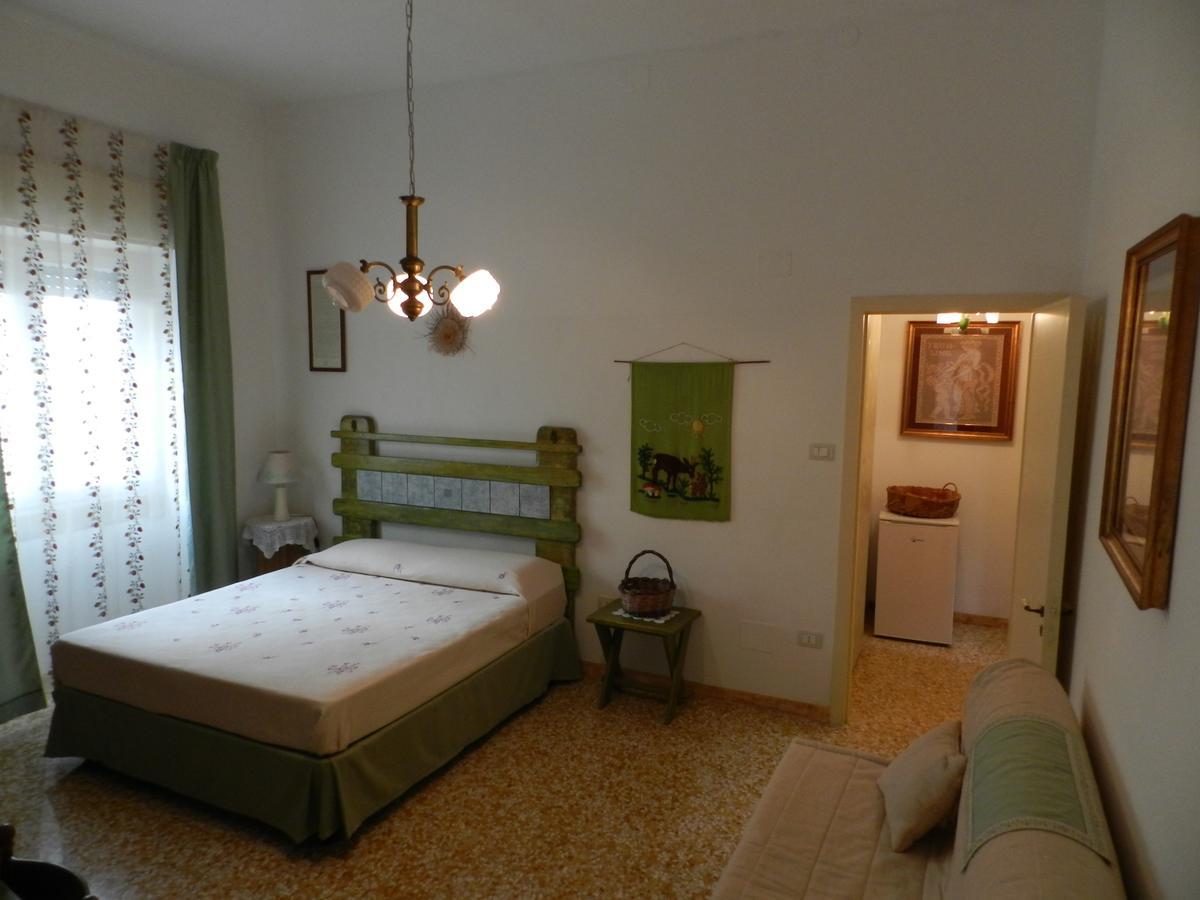 Casa Corte Con Terrazza Taviano  Luaran gambar