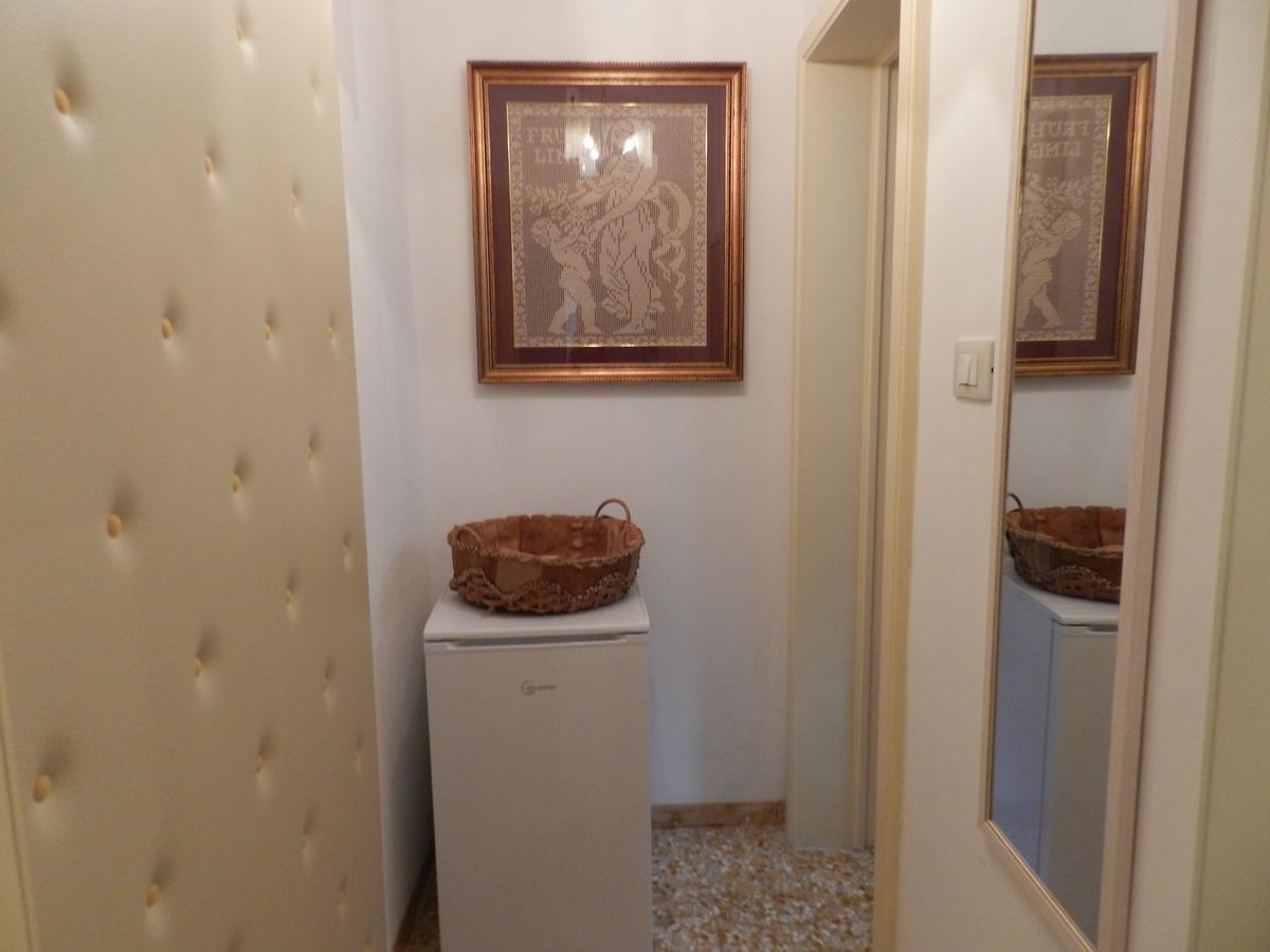 Casa Corte Con Terrazza Taviano  Luaran gambar