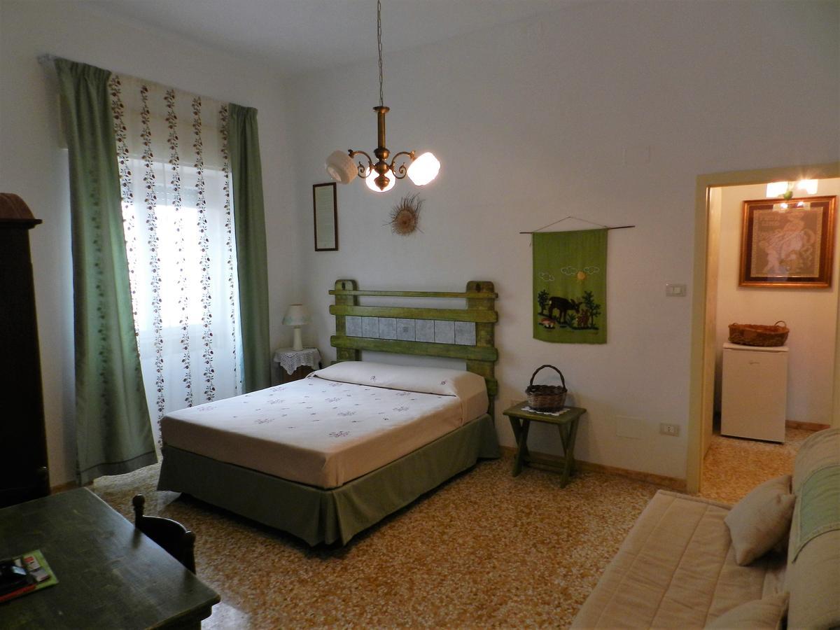 Casa Corte Con Terrazza Taviano  Luaran gambar
